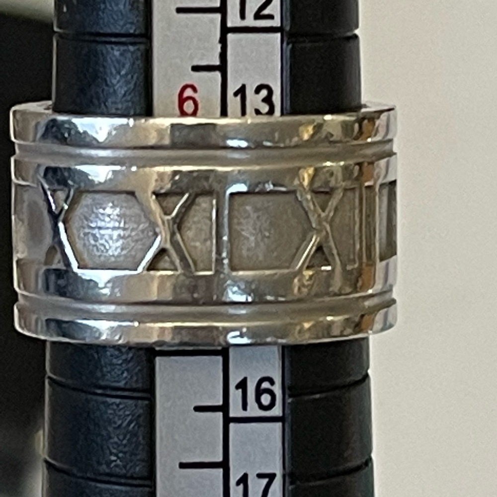 Authentic Tiffany Atlas Ring Size 6